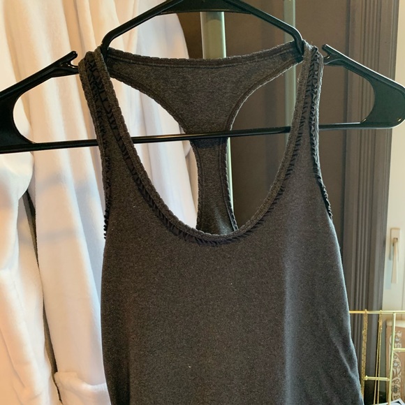 Grey lulu lemon tank 🖤 - Picture 2 of 3